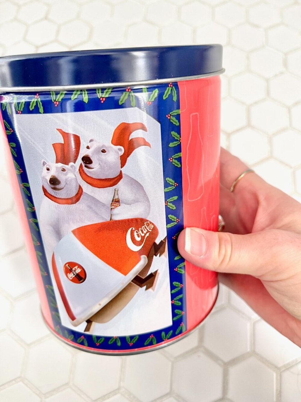Vintage Coca-Cola Polar Bear 200-Piece Puzzle in Collector Tin + Bonus Minis